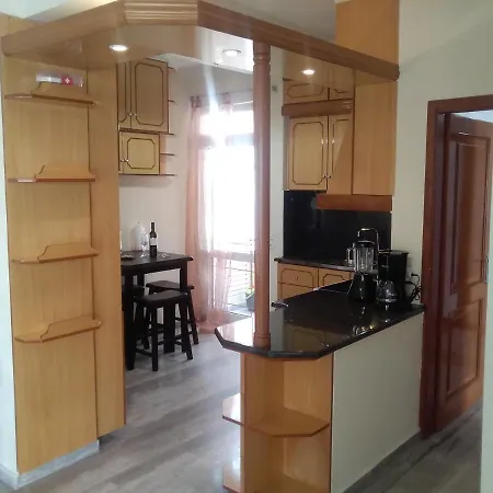 Modern Penthouse In The City Center * Hriszí Aktí Haniá