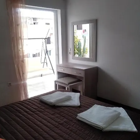 Modern Penthouse In The City Center Appartement La Canée