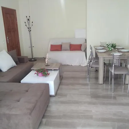 Modern Penthouse In The City Center Διαμέρισμα